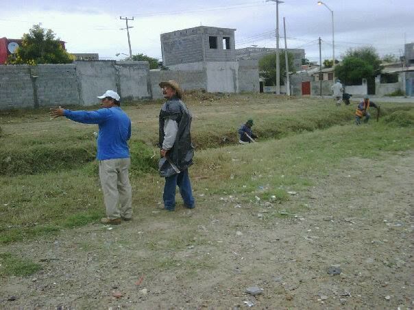 Comenzando la limpieza del arroyo las alazanas